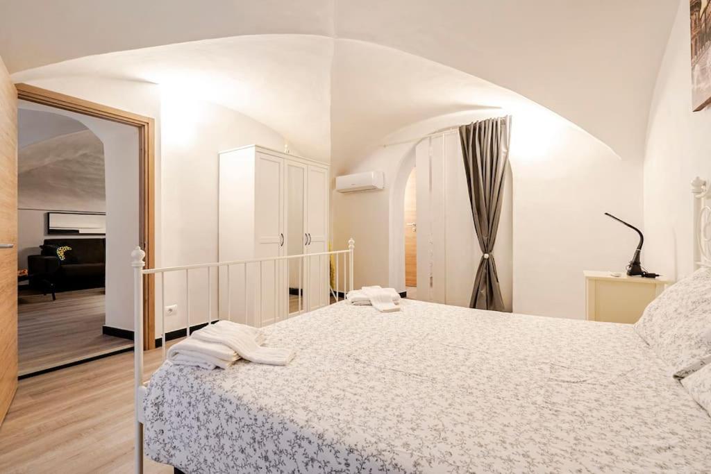 The First Porta Soprana Prione Apartment Genoa Exterior photo