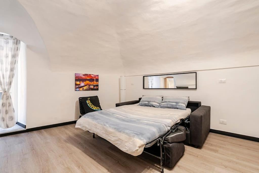 The First Porta Soprana Prione Apartment Genoa Exterior photo
