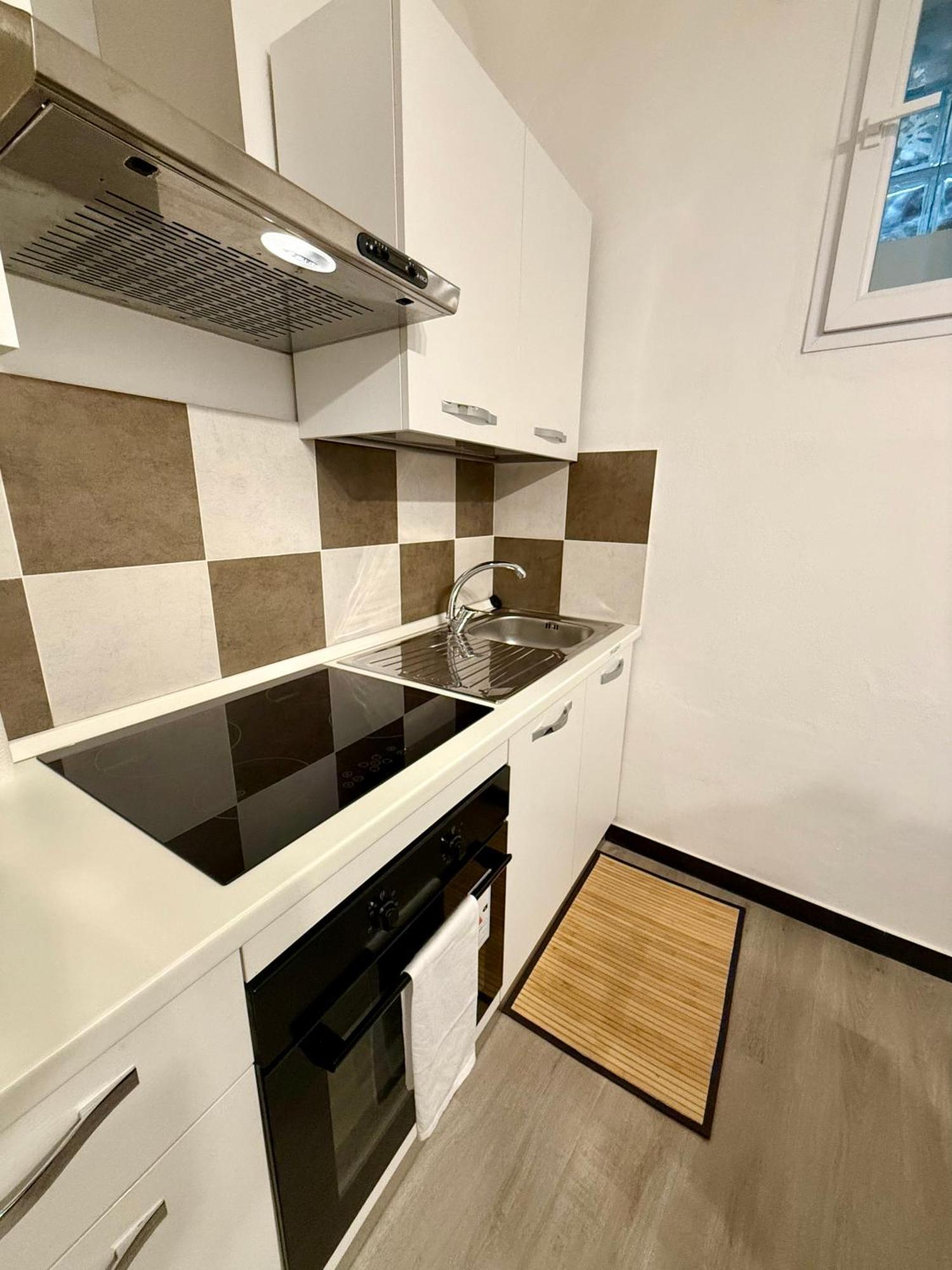The First Porta Soprana Prione Apartment Genoa Exterior photo